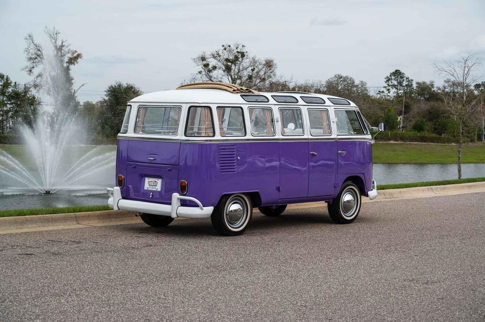 Volkswagen-23-Window-Samba-Bus-1974-Purple-White-153296-5