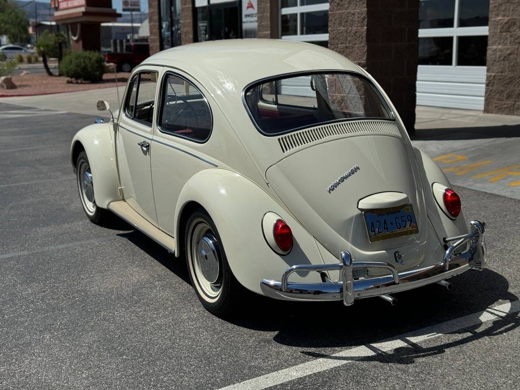 Volkswagen-Beetle-1967-white-2-10