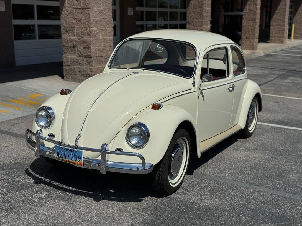 Volkswagen-Beetle-1967-white-2-2