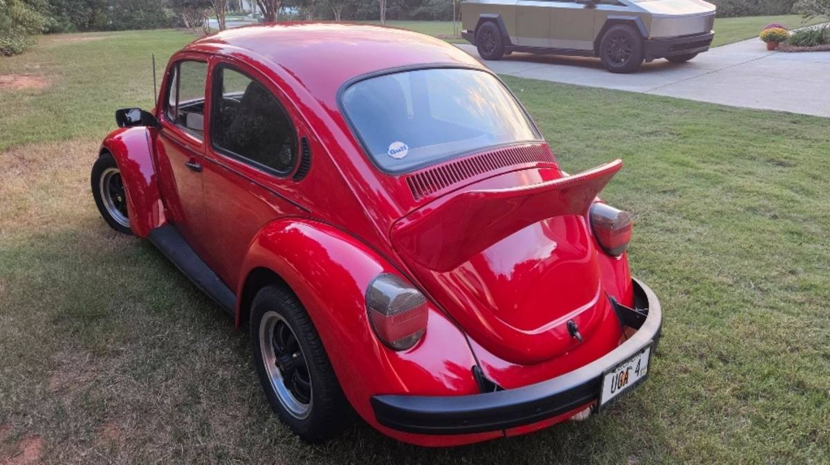 Volkswagen-Beetle-1973-red-144841-1