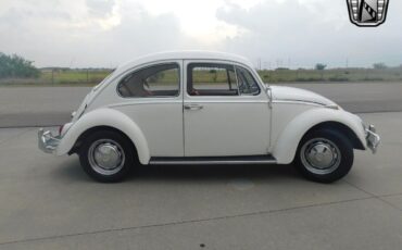 Volkswagen-Beetle-Classic-1966-White-Red-64065-3