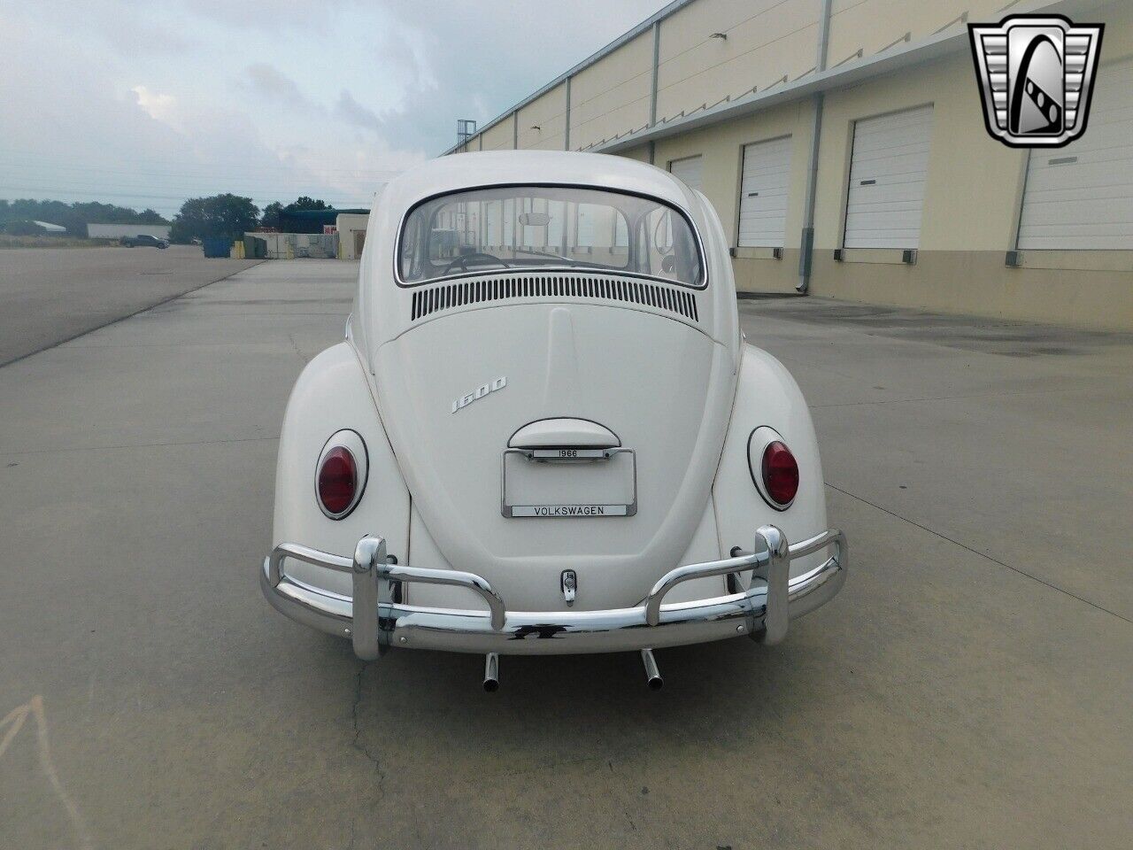 Volkswagen-Beetle-Classic-1966-White-Red-64065-4