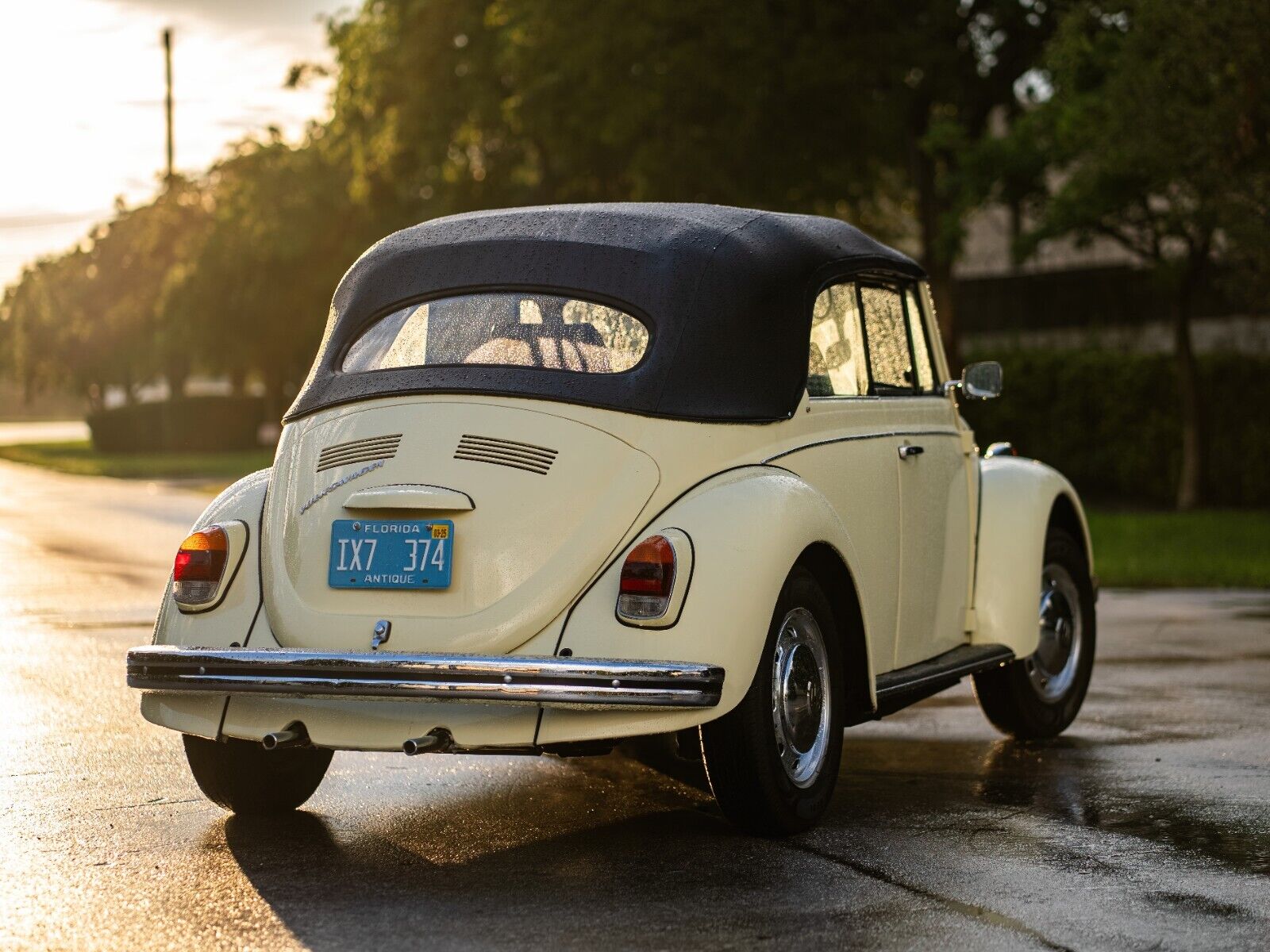 Volkswagen-Beetle-Classic-1969-Yellow-Black-0-21