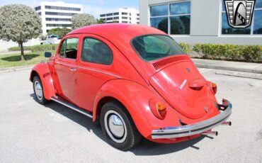 Volkswagen-Beetle-Classic-1971-Red-Black-24142-5