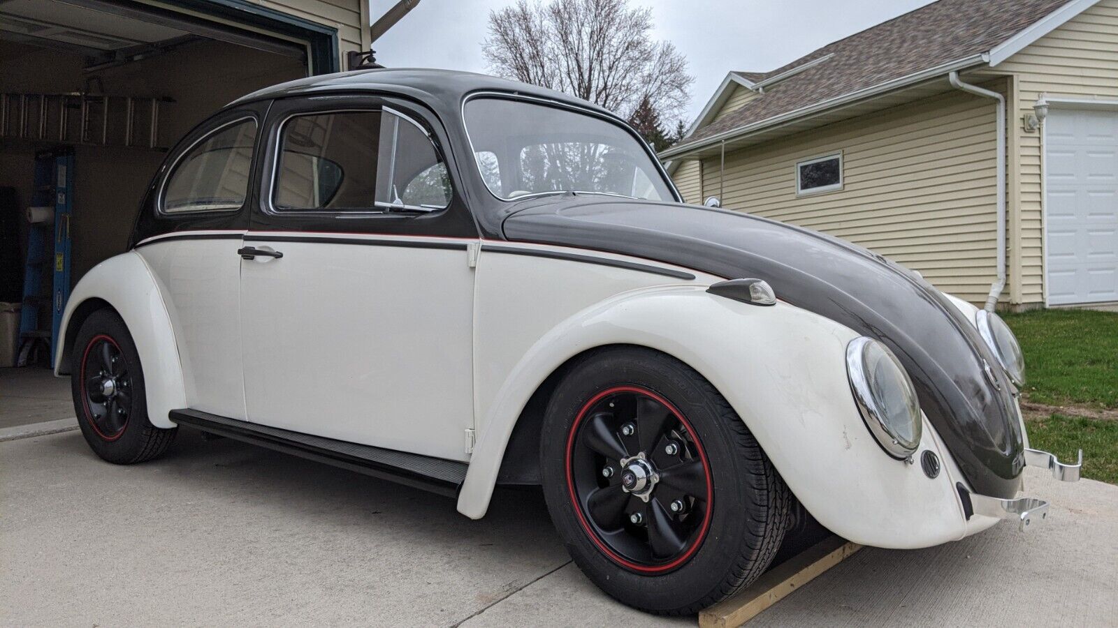 Volkswagen-Beetle-Classic-Berline-1962-White-Red-2-1