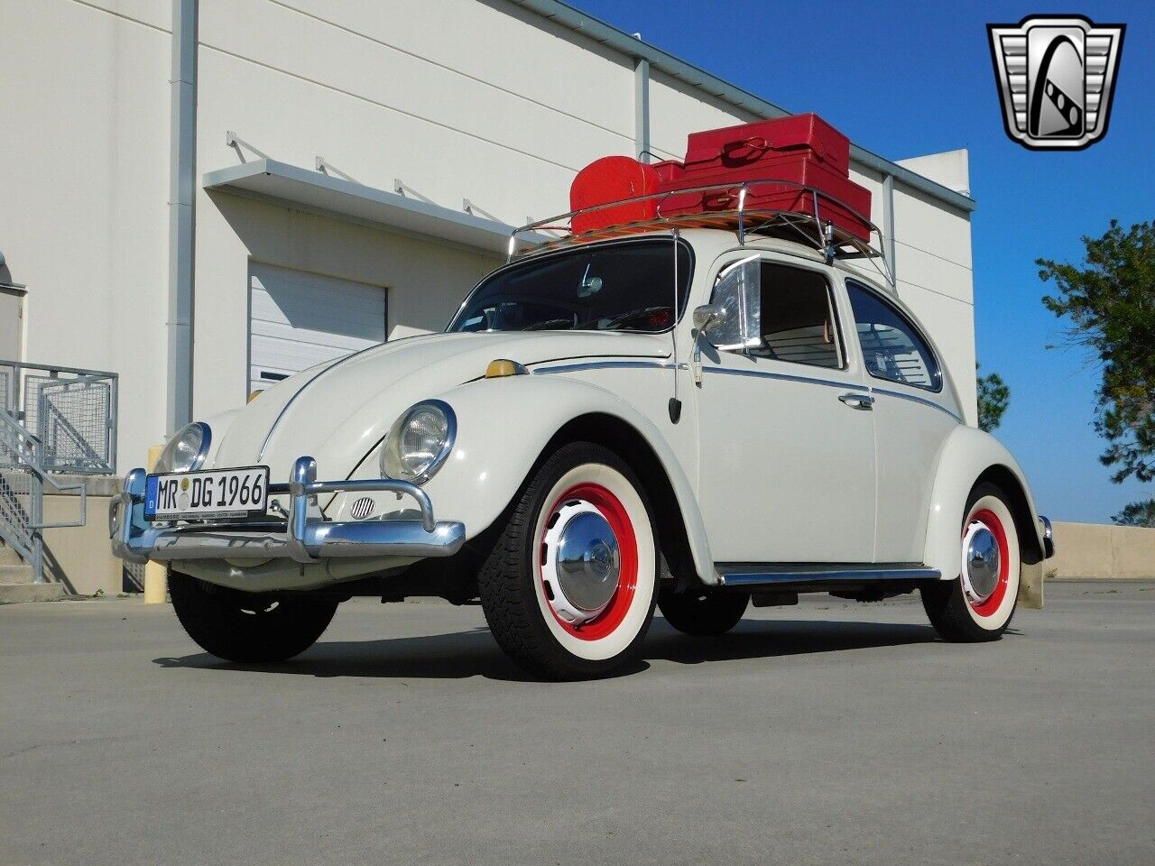 Volkswagen-Beetle-Classic-Berline-1966-White-Red-113964-10