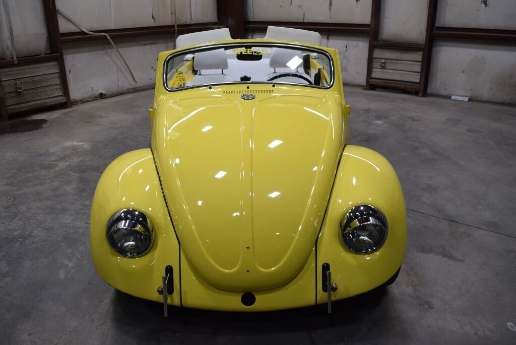 Volkswagen-Beetle-Classic-Berline-1969-Yellow-White-58963-2