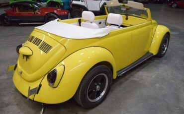 Volkswagen-Beetle-Classic-Berline-1969-Yellow-White-58963-8