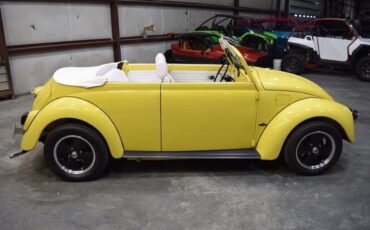 Volkswagen-Beetle-Classic-Berline-1969-Yellow-White-58963-9