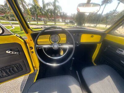 Volkswagen-Beetle-Classic-Cabriolet-1968-Yellow-Black-33880-12