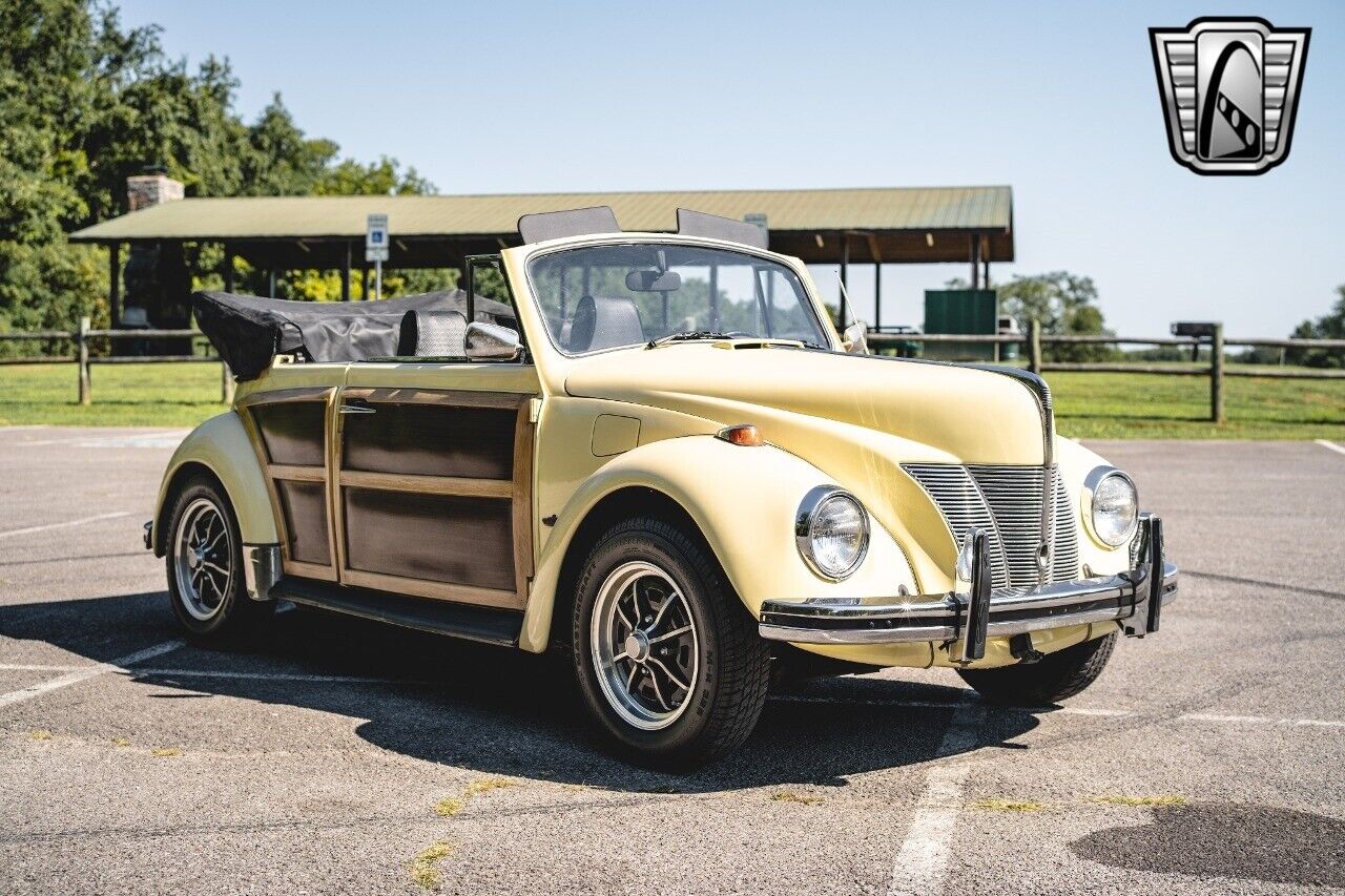 Volkswagen-Beetle-Classic-Cabriolet-1969-Yellow-Black-152374-8