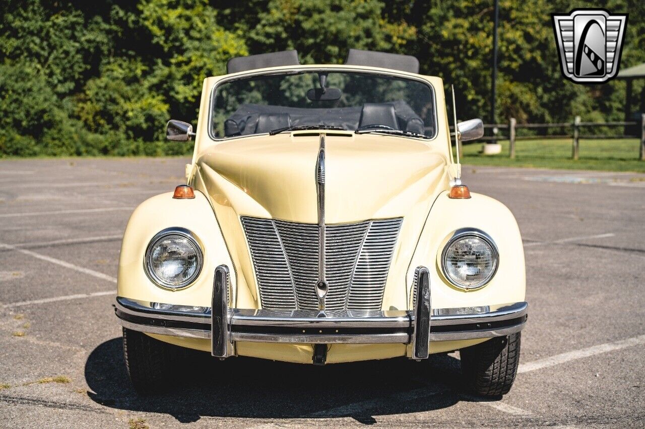 Volkswagen-Beetle-Classic-Cabriolet-1969-Yellow-Black-152374-9