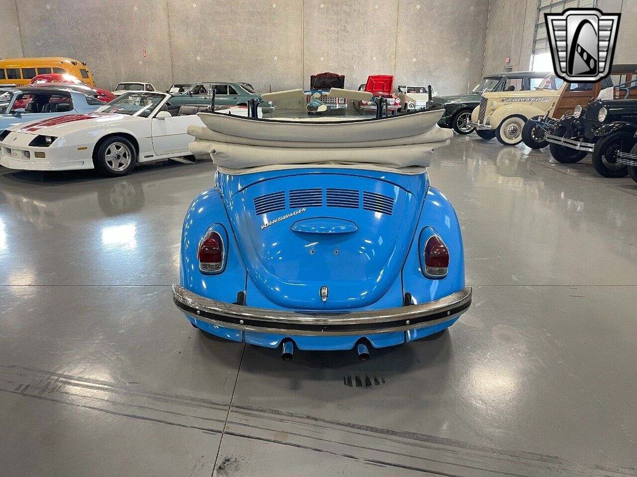 Volkswagen-Beetle-Classic-Cabriolet-1970-Blue-Blue-21052-4