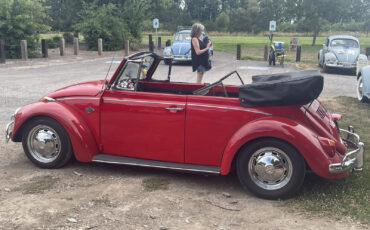 Volkswagen-Beetle-Classic-Cabriolet-1970-Red-Black-96561-1