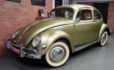 Volkswagen-Beetle-Classic-Coupe-1957-Green-Light-Beige-800-3