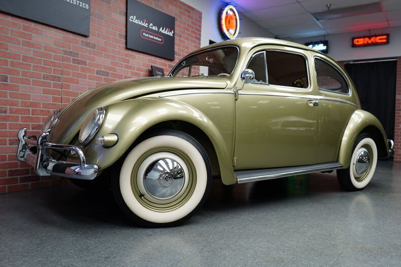 Volkswagen-Beetle-Classic-Coupe-1957-Green-Light-Beige-800-5