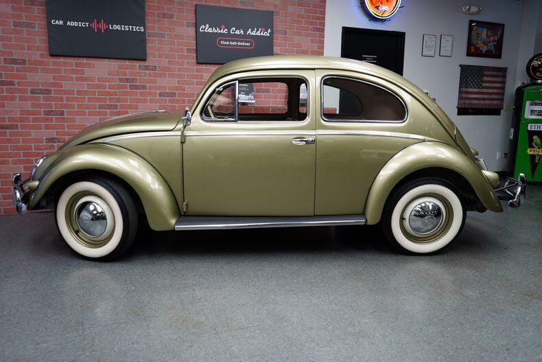 Volkswagen-Beetle-Classic-Coupe-1957-Green-Light-Beige-800-7