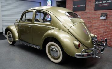 Volkswagen-Beetle-Classic-Coupe-1957-Green-Light-Beige-800-8