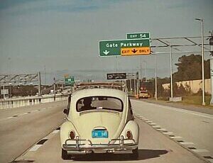 Volkswagen-Beetle-Classic-Coupe-1965-White-Tan-47057-4