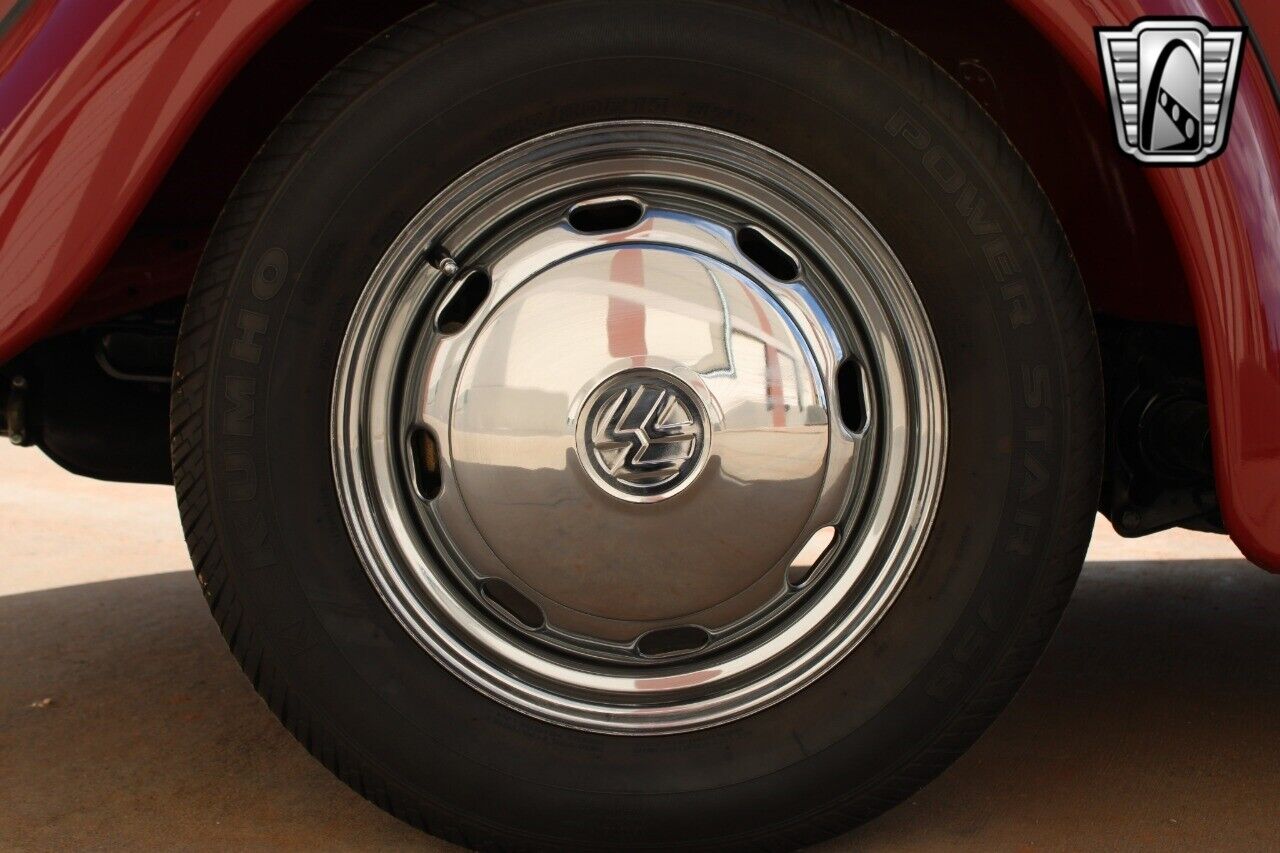 Volkswagen-Beetle-Classic-Coupe-1969-Red-White-80-11