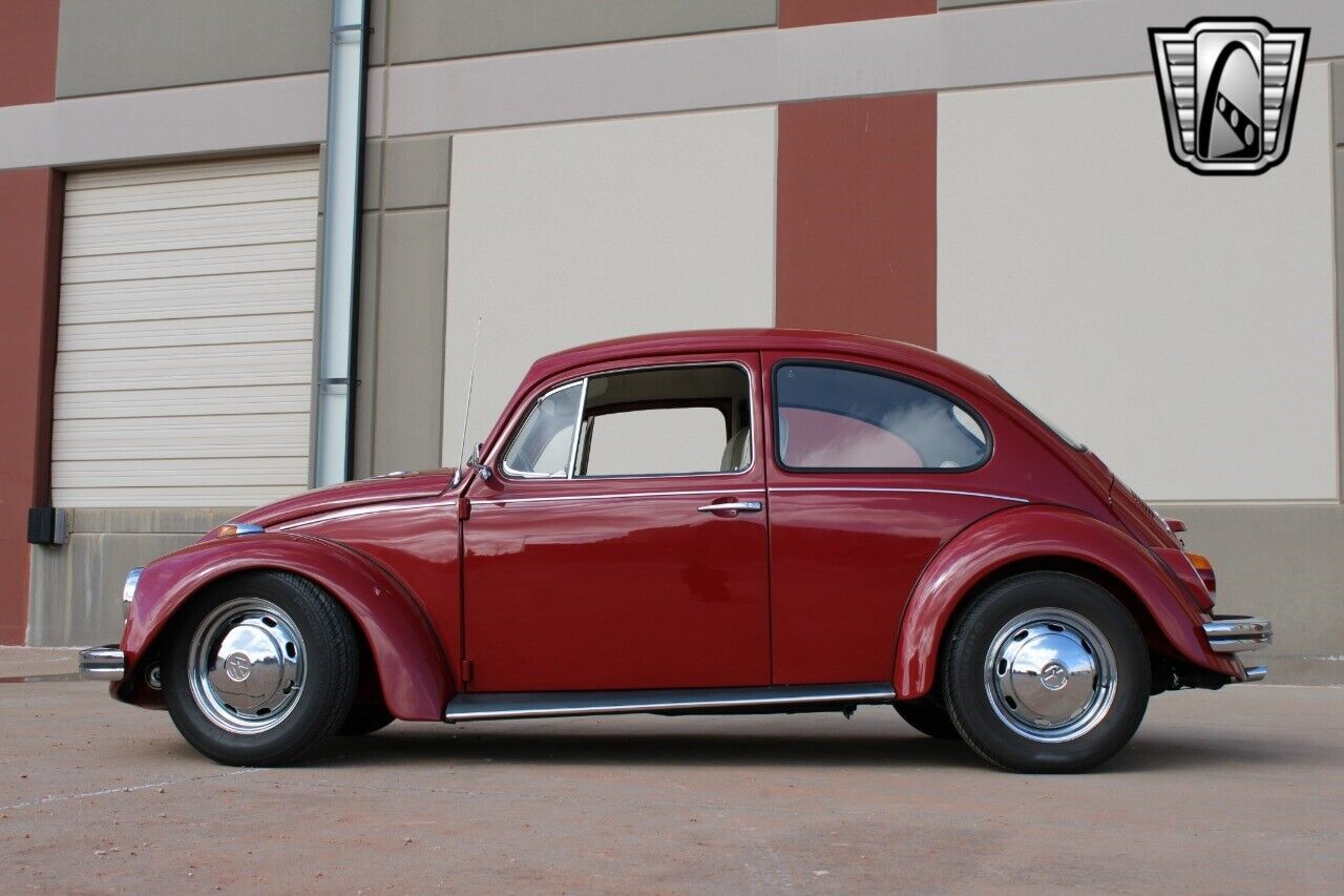 Volkswagen-Beetle-Classic-Coupe-1969-Red-White-80-3