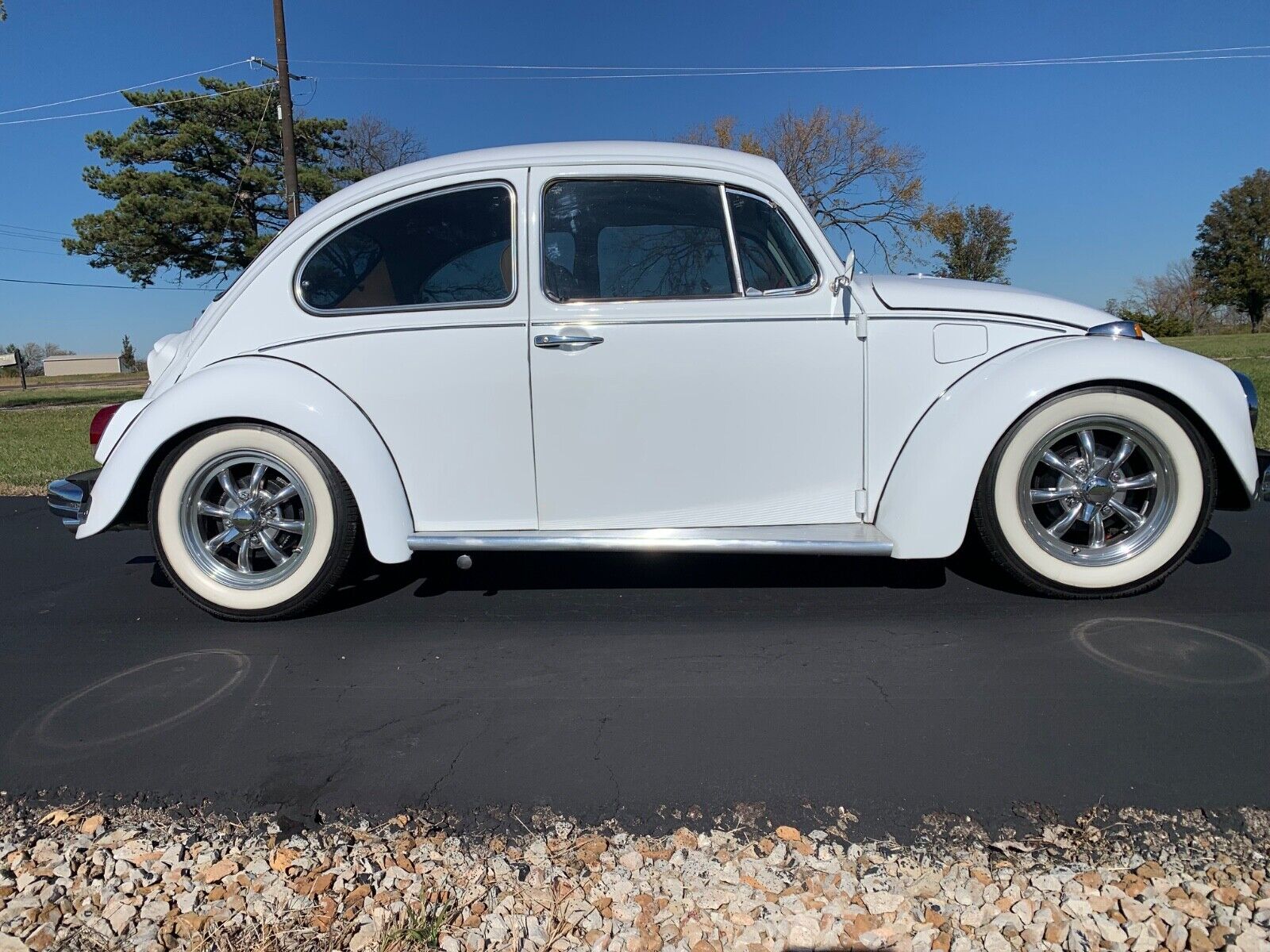 Volkswagen-Beetle-Classic-Coupe-1969-White-Tan-966-3