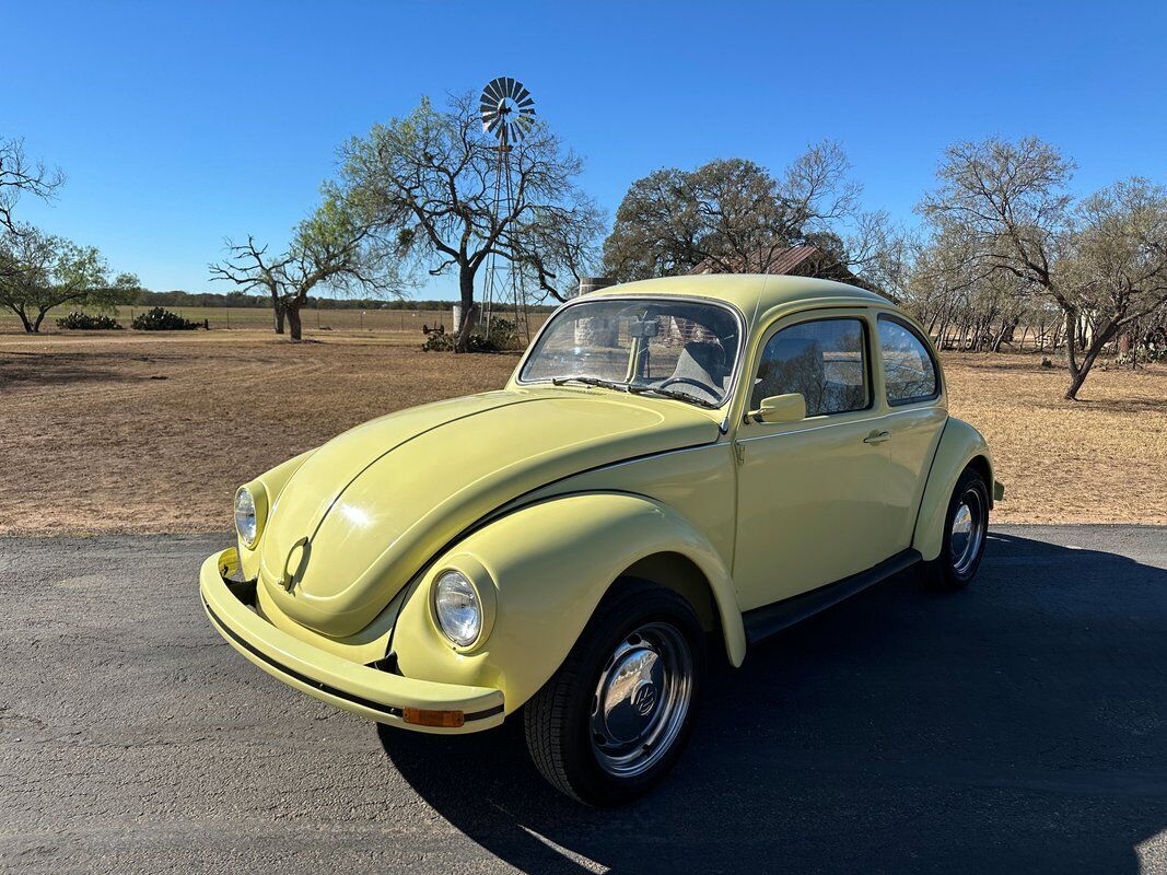 Volkswagen-Beetle-Classic-Coupe-1971-Yellow-Black-54941-3