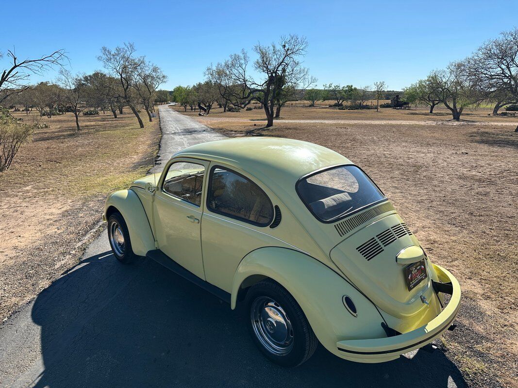 Volkswagen-Beetle-Classic-Coupe-1971-Yellow-Black-54941-6