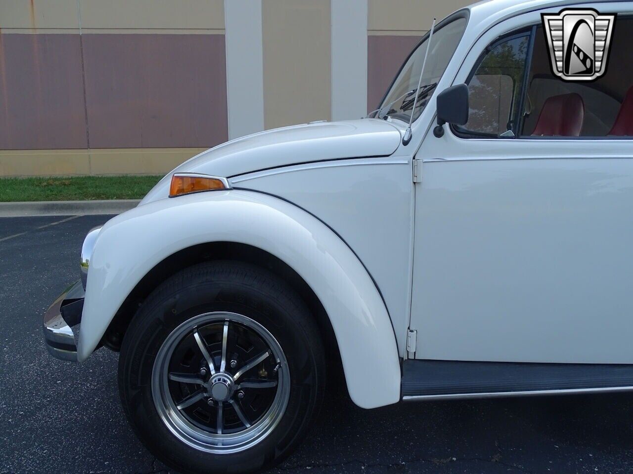 Volkswagen-Beetle-Classic-Coupe-1972-White-Red-2063-11