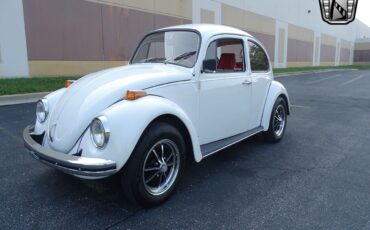 Volkswagen-Beetle-Classic-Coupe-1972-White-Red-2063-2