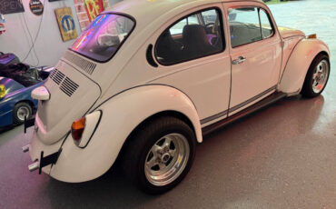 Volkswagen-Beetle-New-Coupe-1972-White-Black-3174-5