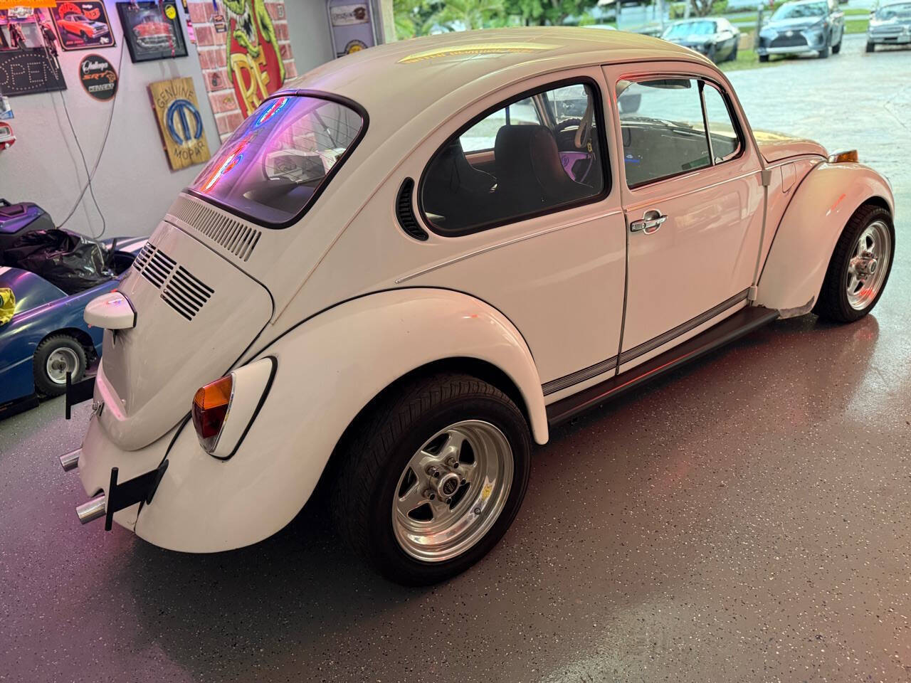 Volkswagen-Beetle-New-Coupe-1972-White-Black-3174-5