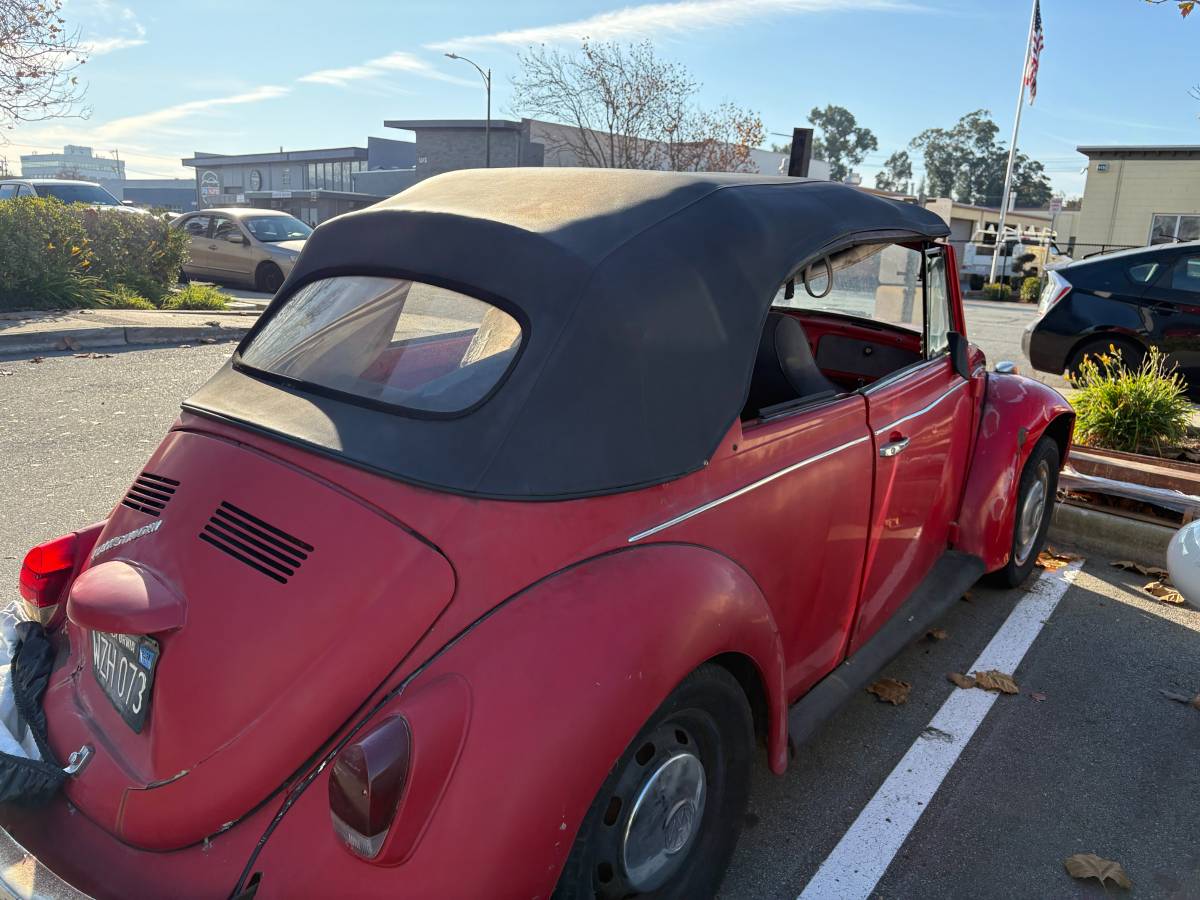 Volkswagen-Beetle-convertible-1968-90123-4