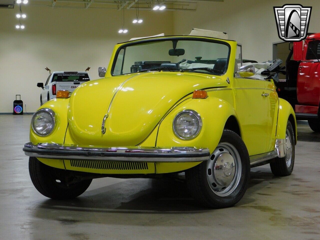 Volkswagen-Bug-Cabriolet-1971-Yellow-Black-150723-2