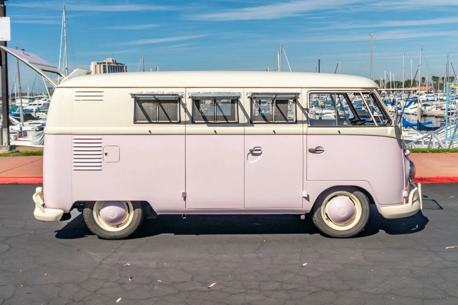 Volkswagen-BusVanagon-1961-94951-1