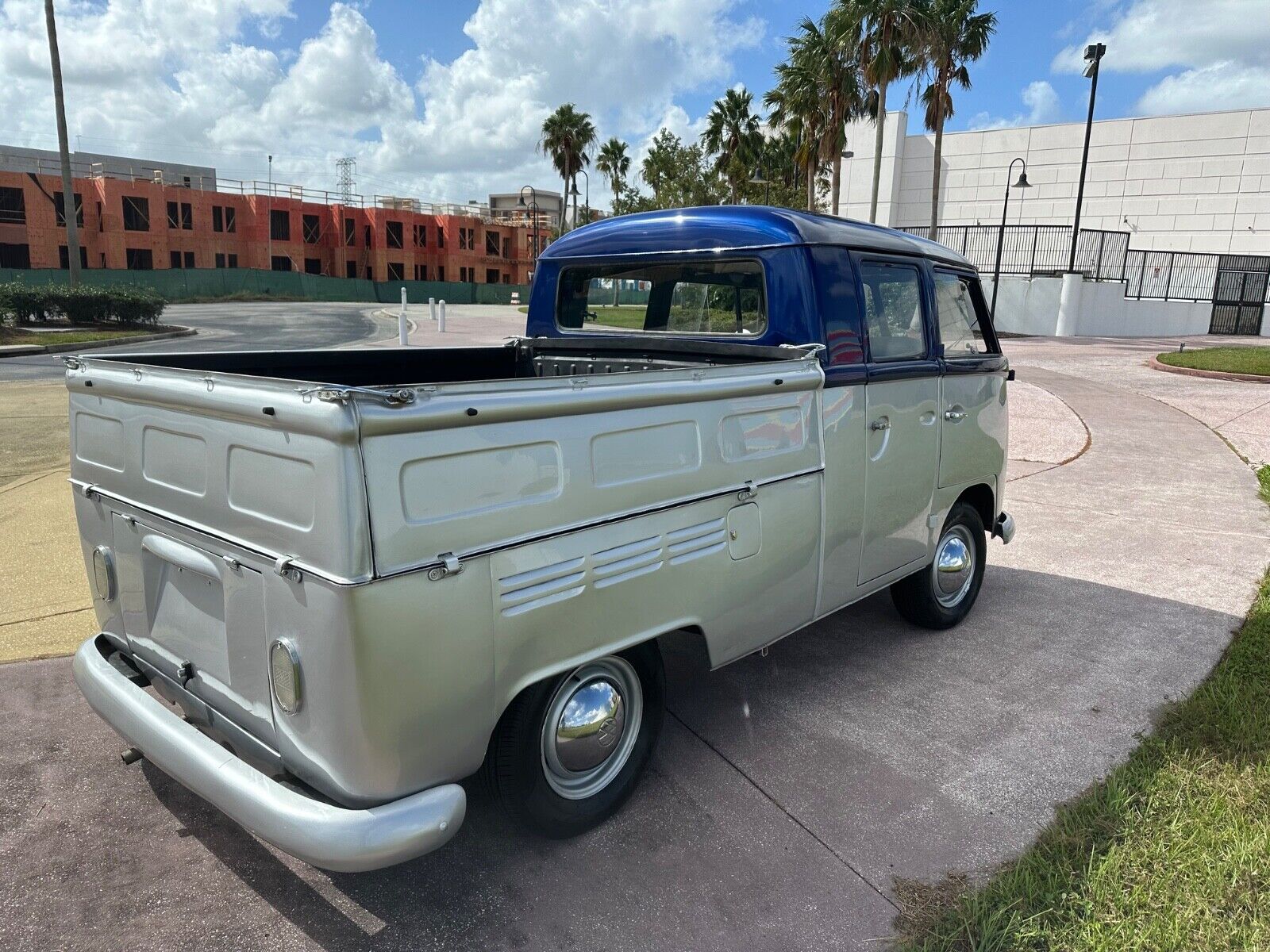 Volkswagen-BusVanagon-1966-Blue-20921-2