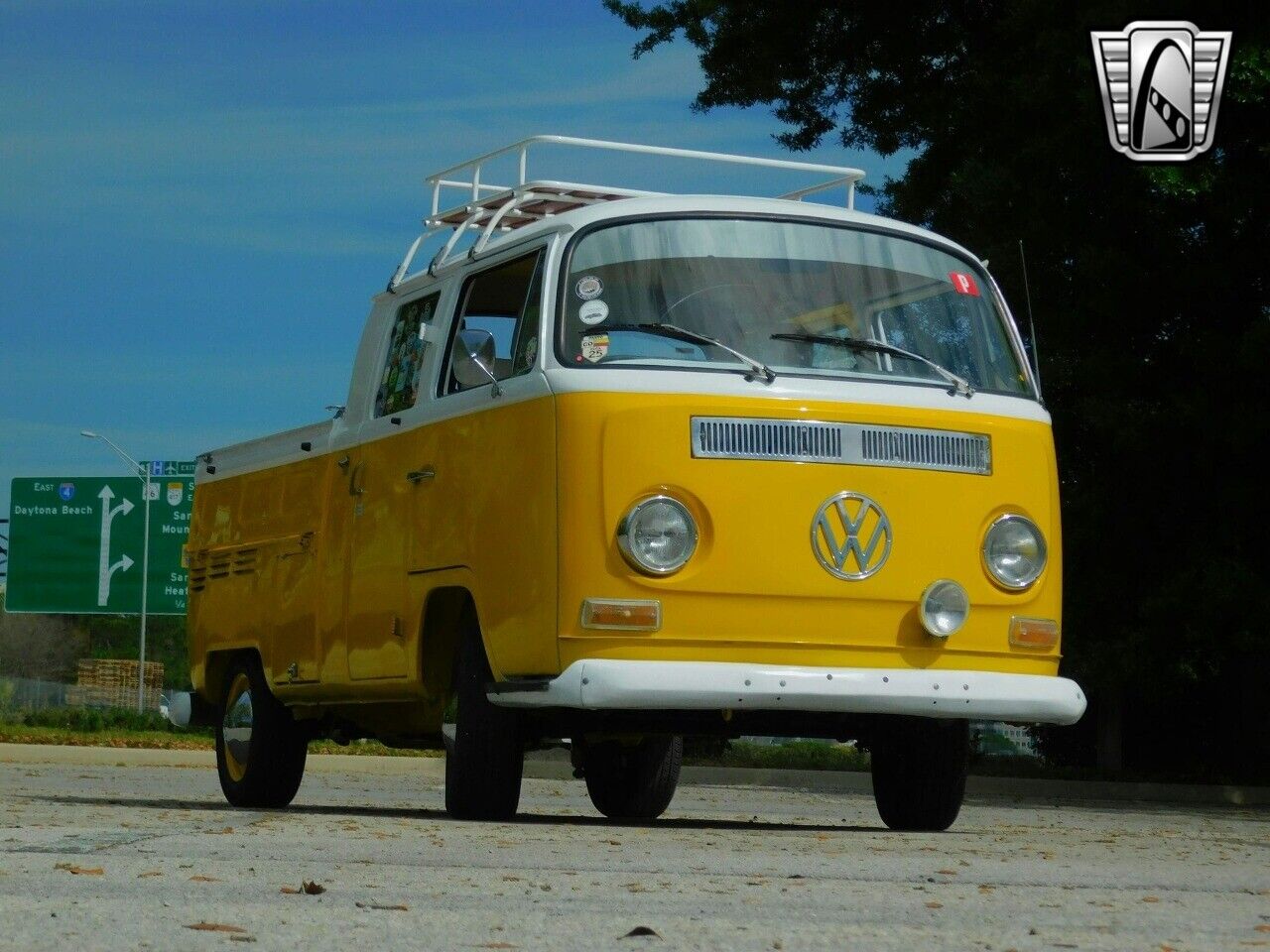 Volkswagen-BusVanagon-1968-Yellow-White-59647-8