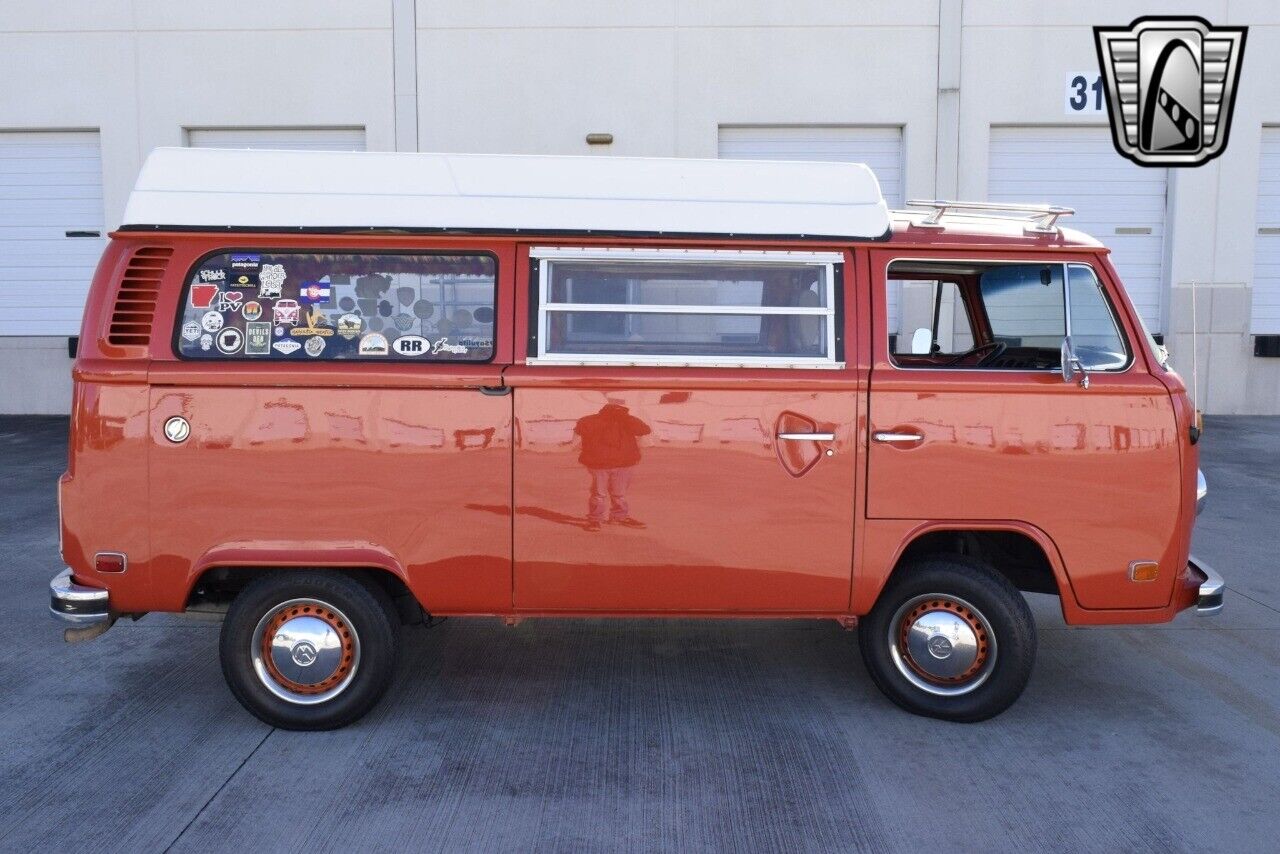 Volkswagen-BusVanagon-Cabriolet-1974-Red-Red-45998-4