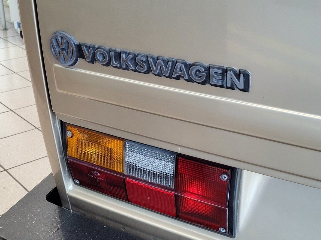 Volkswagen-BusVanagon-Cabriolet-1986-Savannah-Beige-199806-24