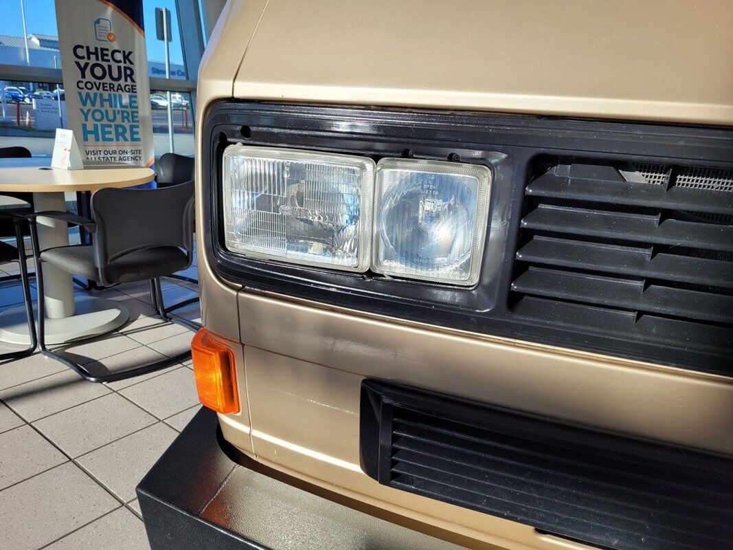 Volkswagen-BusVanagon-Cabriolet-1986-Savannah-Beige-199806-34