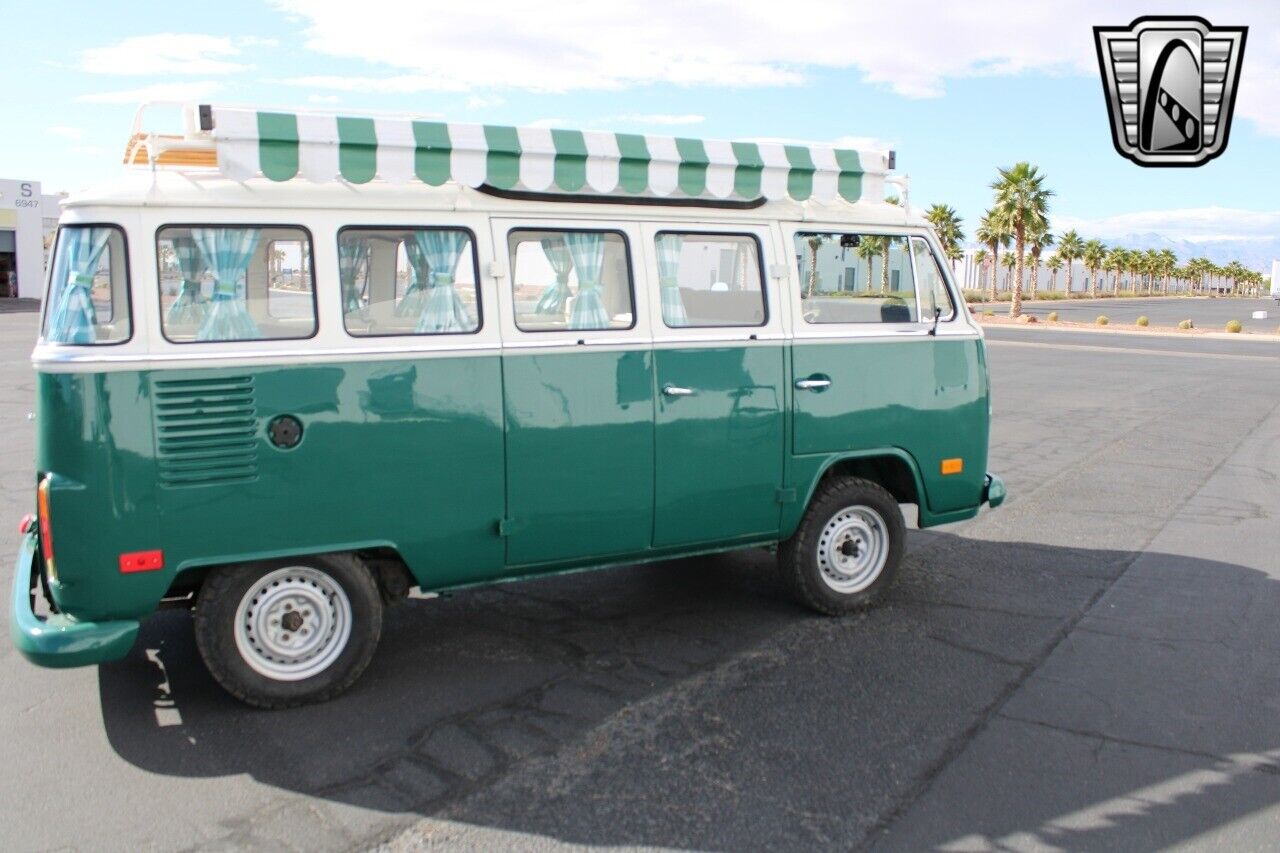 Volkswagen-BusVanagon-Cabriolet-1992-White-Brown-106923-7