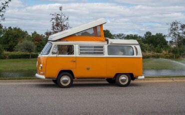 Volkswagen-BusVanagon-Van-1969-Yellow-Tan-153971-18