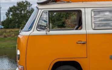 Volkswagen-BusVanagon-Van-1969-Yellow-Tan-153971-28