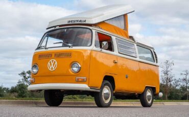 Volkswagen-BusVanagon-Van-1969-Yellow-Tan-153971-31