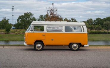 Volkswagen-BusVanagon-Van-1969-Yellow-Tan-153971-37