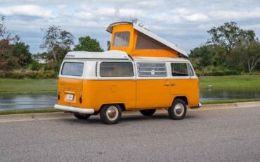 Volkswagen-BusVanagon-Van-1969-Yellow-Tan-153971-39