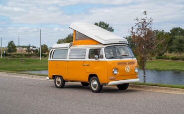 Volkswagen-BusVanagon-Van-1969-Yellow-Tan-153971-8