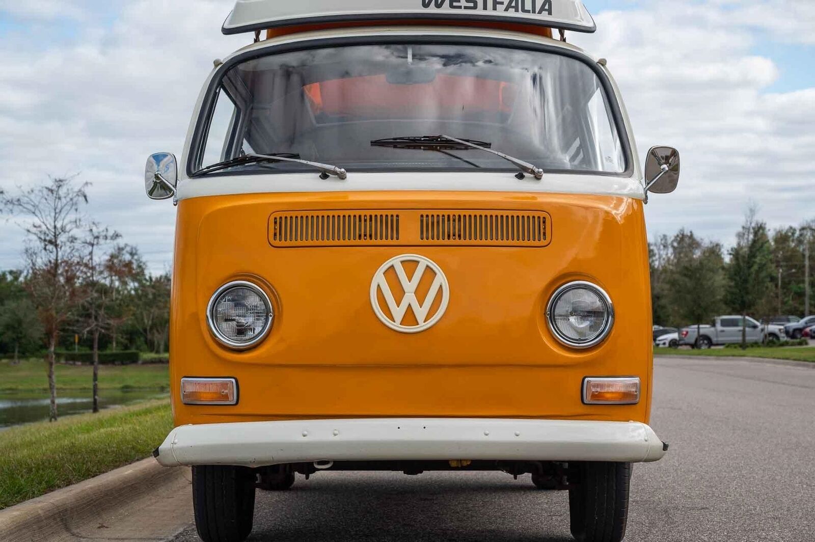 Volkswagen-BusVanagon-Van-1969-Yellow-Tan-153971-9