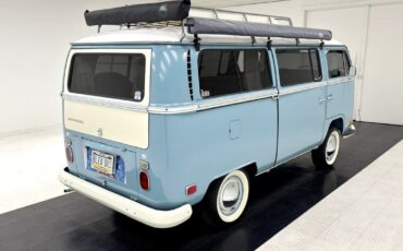 Volkswagen-BusVanagon-Van-1970-Blue-Black-162207-4