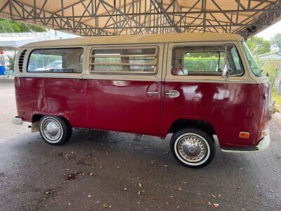 Volkswagen-BusVanagon-Van-1972-Red-Red-52117-1